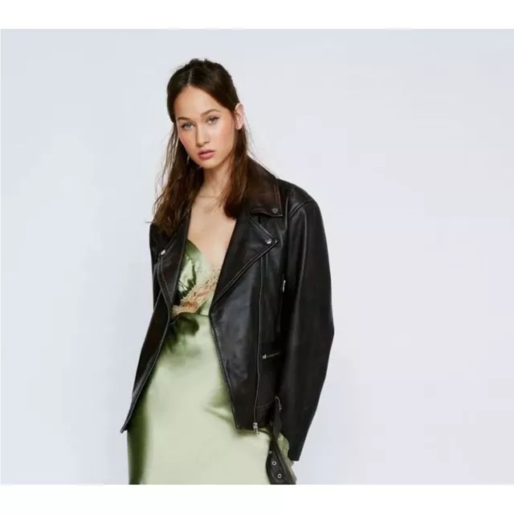 Oversized leather biker jacket - Picture 2 of 8